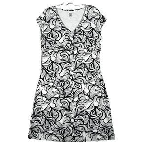 Title Nine Dress Womens Medium Black White Floral Amelia Dress Hiking Athleisure